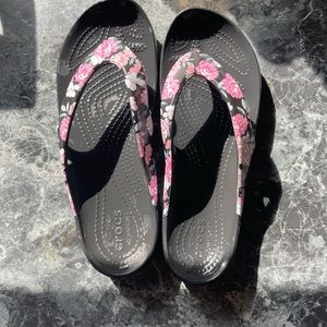 So 7 Crocs flip flops.